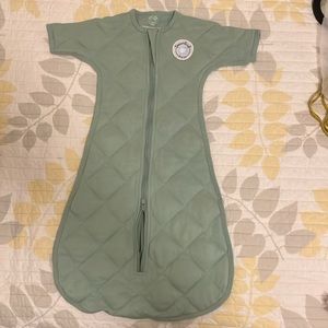 Dreamland Transitional Weighted Sleeper Sack. Size 12 lbs-18lbs, 0-6+ months.